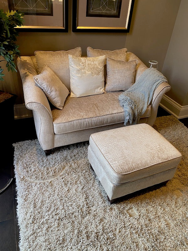 Decor-Rest 'Snakeskin Style" Upholstered Love Seat + Ottoman