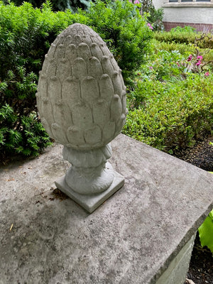 2pc Outdoor Cement Decor Lot