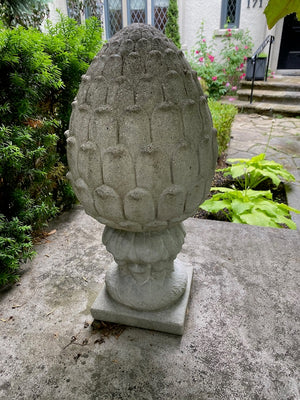 2pc Outdoor Cement Decor Lot