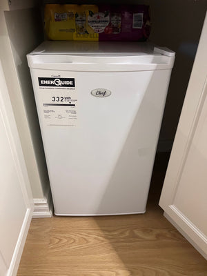 Master Chef Compact Mini Fridge