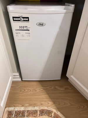 Master Chef Compact Mini Fridge