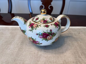 Royal Albert Old Country Roses Teapot