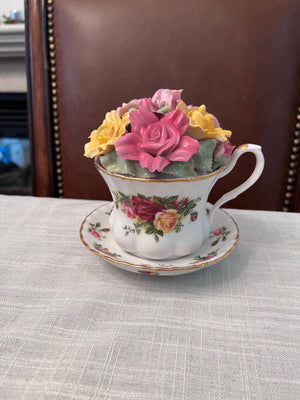 Royal Albert Old Country Roses Musical Teacup