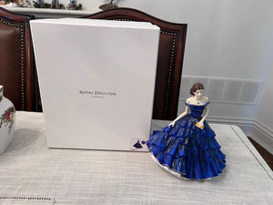 ROYAL DOULTON SAPPHIRE AND BROOCH FIGURINE HN 5768 LIMITED EDITION 1,008/1,200 (*with original box)