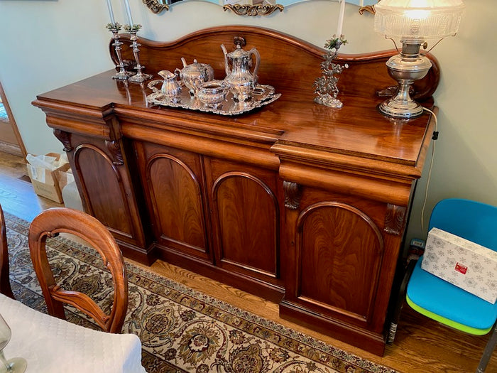 Lionel Rawlinson Limited, Beautiful Ornate Mahogany Sideboard/Buffet