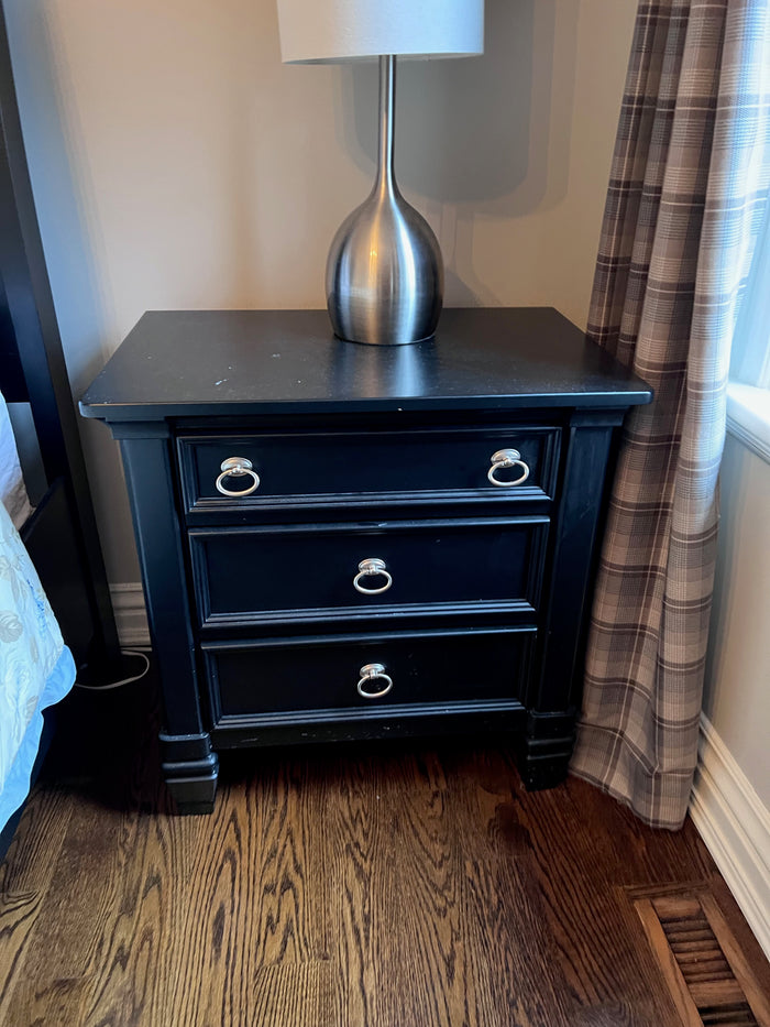 Ashley Furniture Greensburg Nightstand