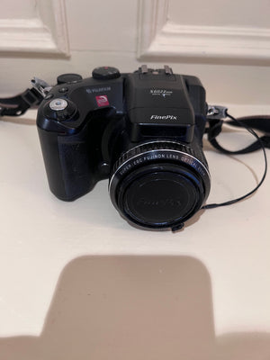 Fujifilm FinePix S602 Zoom Camera