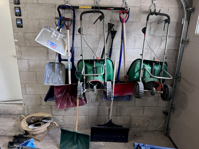 Garden/Maintenance Tools Lot