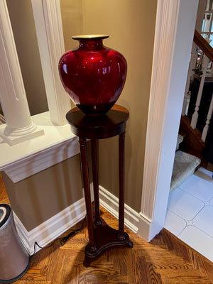 Bombay Pedestal Stand