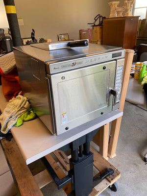 Amana ACE14 1400 Watts With Convection Cook Microwave Oven