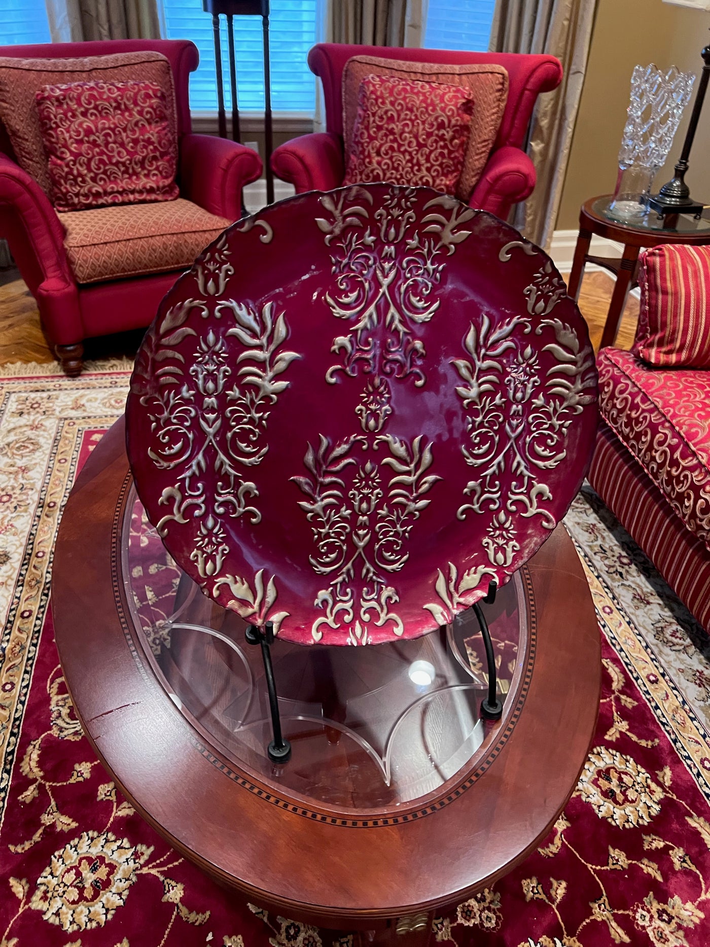 Red Decorative Plate on Stand Sell My Stuff Canada Canada's Content