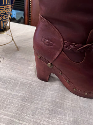 Women's UGG Savanna Shearling Lined Leather Boots- Size 8