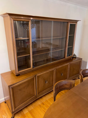 Vintage Hutch/China Cabinet