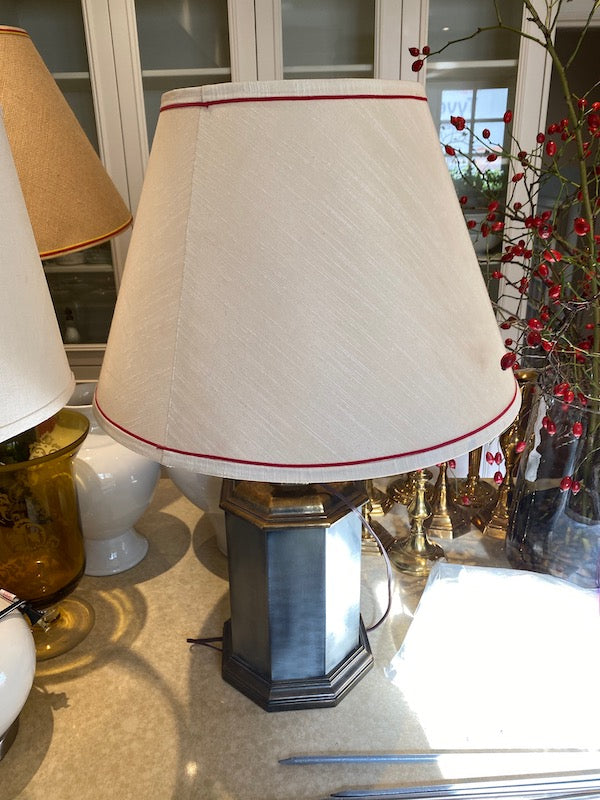 Metal Base Table Lamp