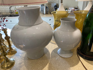 2 Global Views Williamsburg Vases