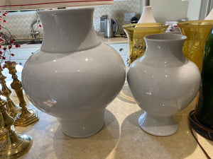 2 Global Views Williamsburg Vases