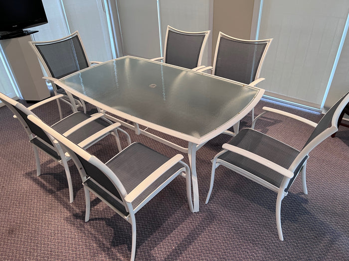White Aluminum Patio Table + 6 Chairs