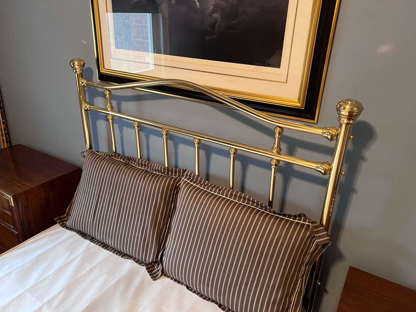 Double Brass Bed Frame – Sell My Stuff Canada - Canada's Content and Estate  Sale Specialists