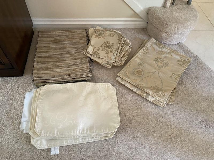 Place Mat & Serviette Lot