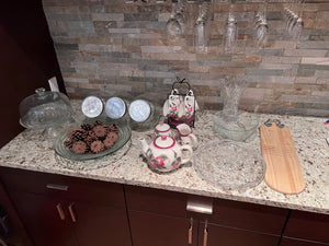 Glassware/Crystal/Tea Lot