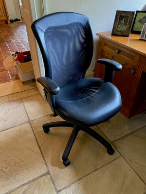 Black Leather Swivel Office Chair