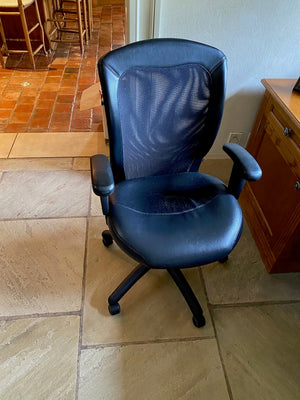 Black Leather Swivel Office Chair