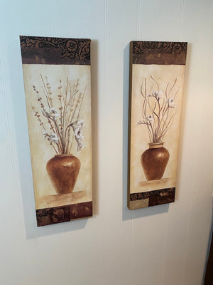 2 pc Wall Art- Vases