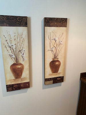 2 pc Wall Art- Vases