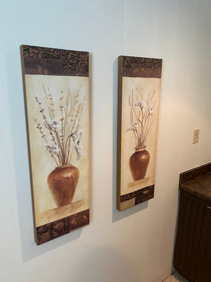2 pc Wall Art- Vases