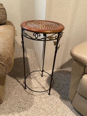 Round Pedestal Stand