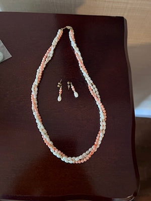 Freshwater Pearls Necklace + Matching Earrings