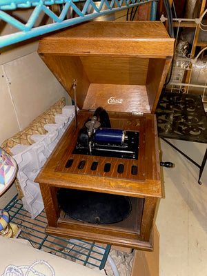 Antique Edison Amberola Model 50, Tabletop Cylinder Record Player