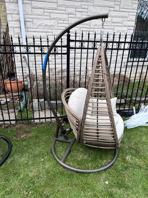 1-Person Braided Woven Patio Egg Swing