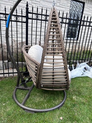 1-Person Braided Woven Patio Egg Swing