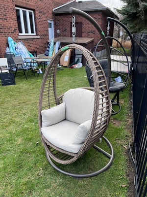 1-Person Braided Woven Patio Egg Swing