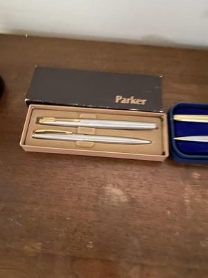 "Parker" Fountain Pen Lot
