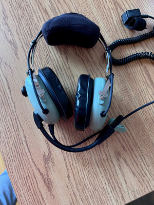 (MPN: 71483) David Clark Headset W/ M-1/DC Microphone