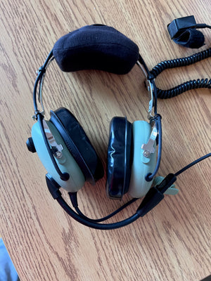 (MPN: 71483) David Clark Headset W/ M-1/DC Microphone