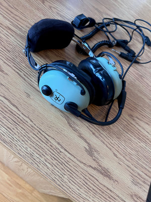 (MPN: 71483) David Clark Headset W/ M-1/DC Microphone