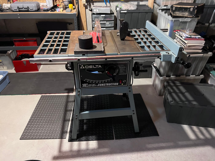 Delta 10" Heavy Duty Construction Table Saw