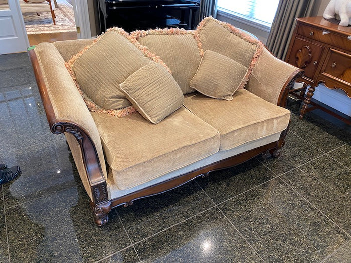 Decor-Rest Love Seat, Traditional Style w/Rolled Arms