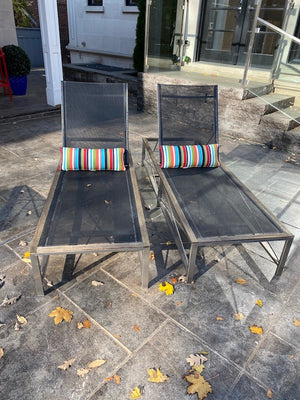 2 Outdoor Kingsley Bate 'Ibiza' Teak Chaise Lounge Chairs