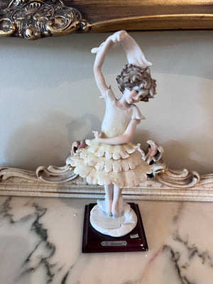 Giuseppe Armani Girl Ballerina 1986 Dancer Figurine, Made in Italy