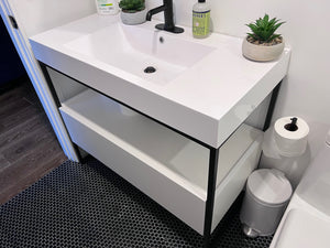 39" Vanity with P-Trap- Single Sink- White and Black Metal (*Retail $805.50)