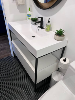 39" Vanity with P-Trap- Single Sink- White and Black Metal (*Retail $805.50)