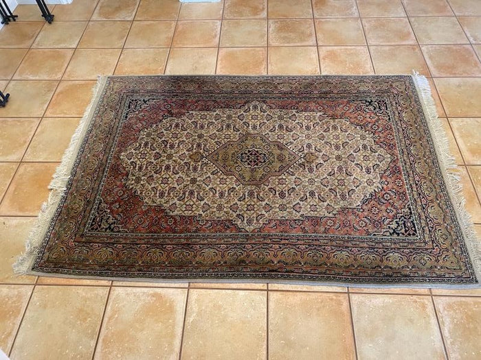 100% Wool Persian Rug- 6ft x 4ft