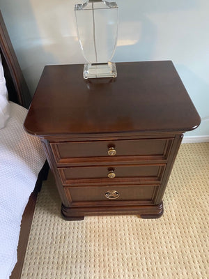 "Mobilier Furniture" Nightstand # 2