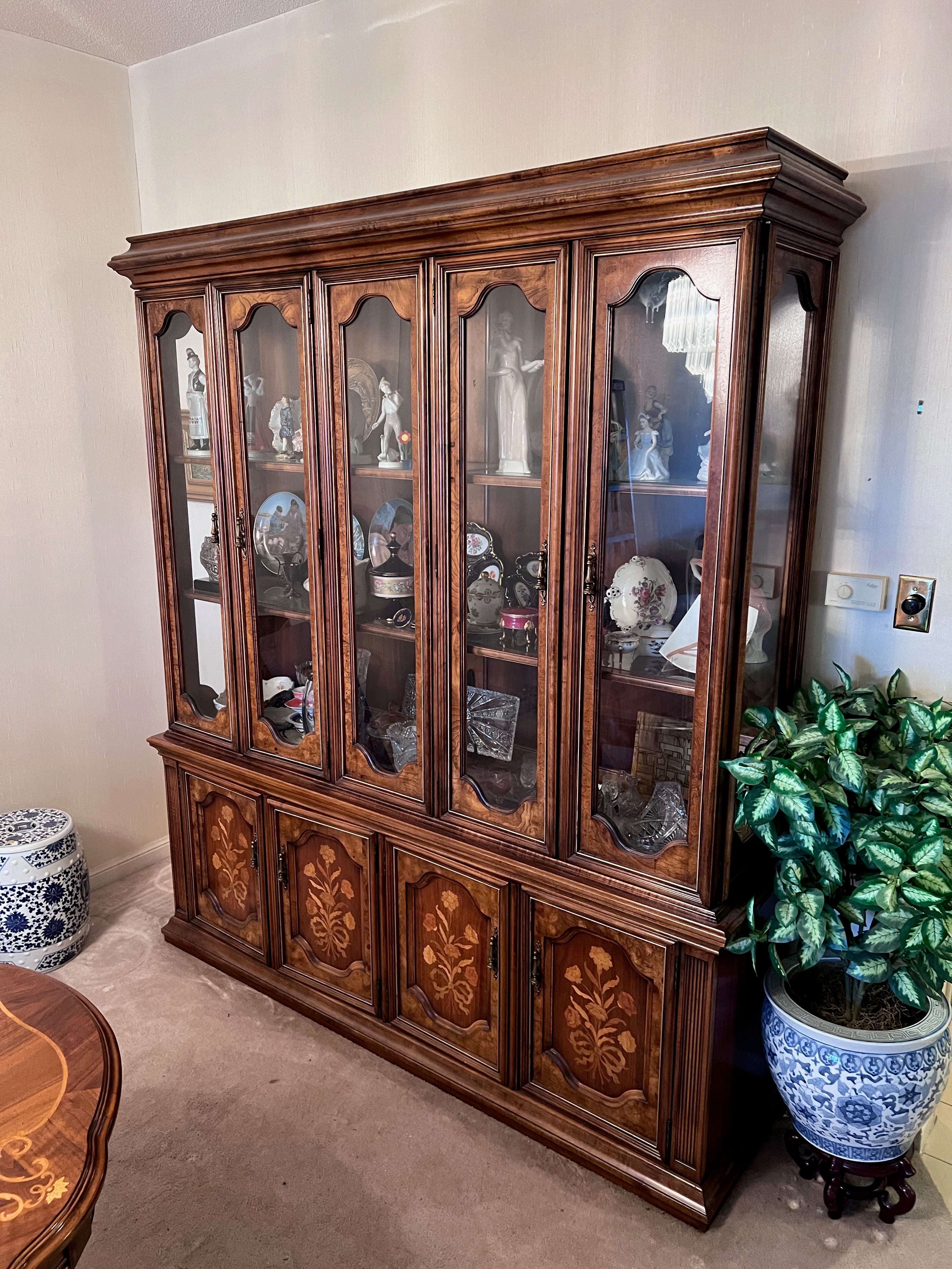 Vintage Sklar Peppler Hutch China Cabinet My Stuff Canada S Content And Estate Specialists