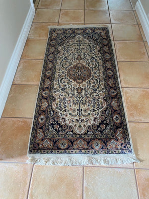 100% Wool Persian Rug- 5ft x 2ft