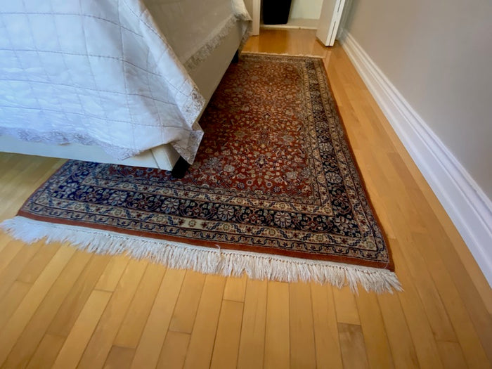 Red 100% Wool Persian Rug- 6ft x 4ft